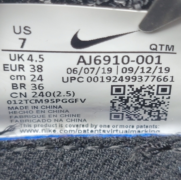 Nike Air VaporMax Flyknit 3 Womens Size 7 Athletic Shoes Sneakers AJ6910-001 - Picture 4 of 10